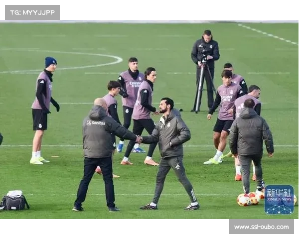 阿韦洛亚的皇马首秀挑战：从青训教练到一线队帅位